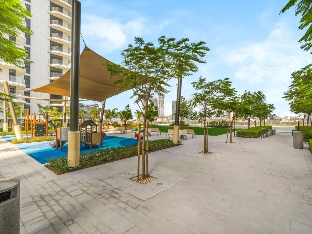 Palm Views in NEW Palace Beach Residence