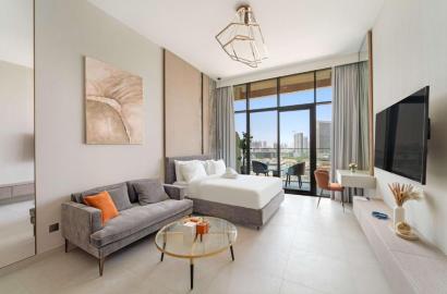 Elegant Studio with Rooftop Pool and Gym in JVC