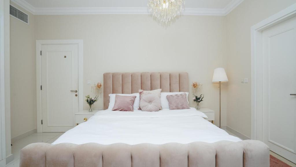 2-Bedroom Apartment in Damac Capital Bay Tower A, Business Bay