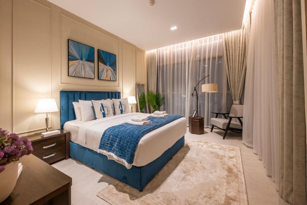 Modern 1 bedroom with Direct Marina Access