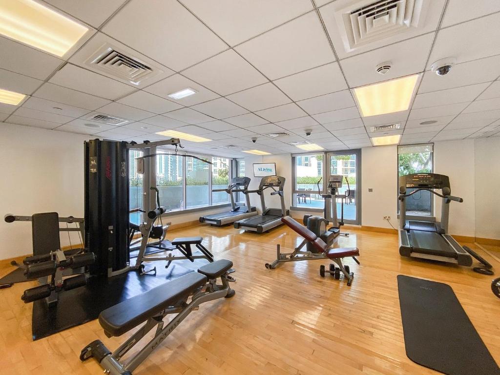 Luxury Burj Khalifa & Fountain View Apartments Steps to Dubai Mall by Simply Comfort