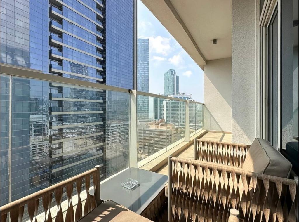 Dubai Marina Living 1BR near JBR