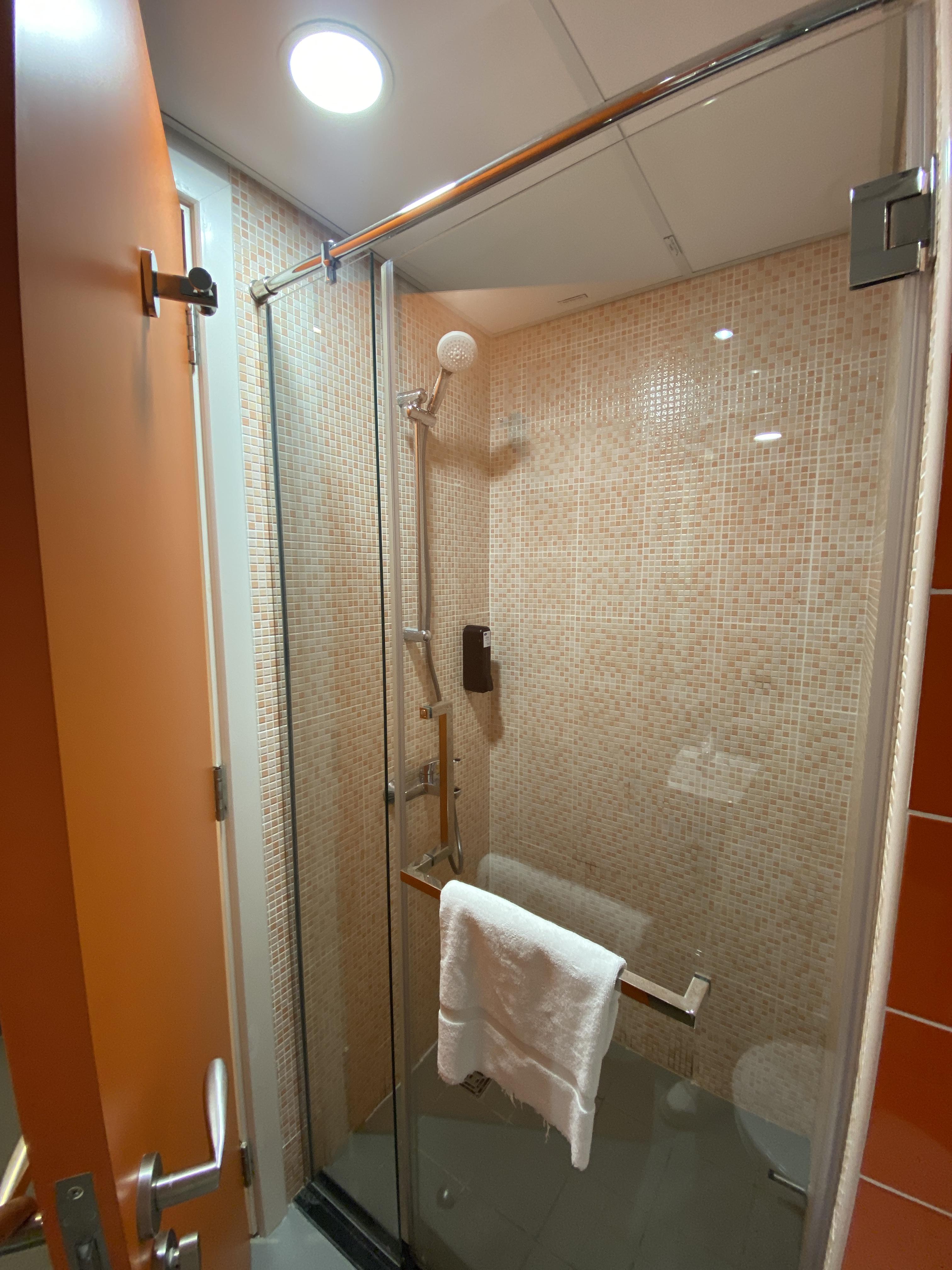 Best family friendly high quality hotel room in al ghubaiba bur dubai