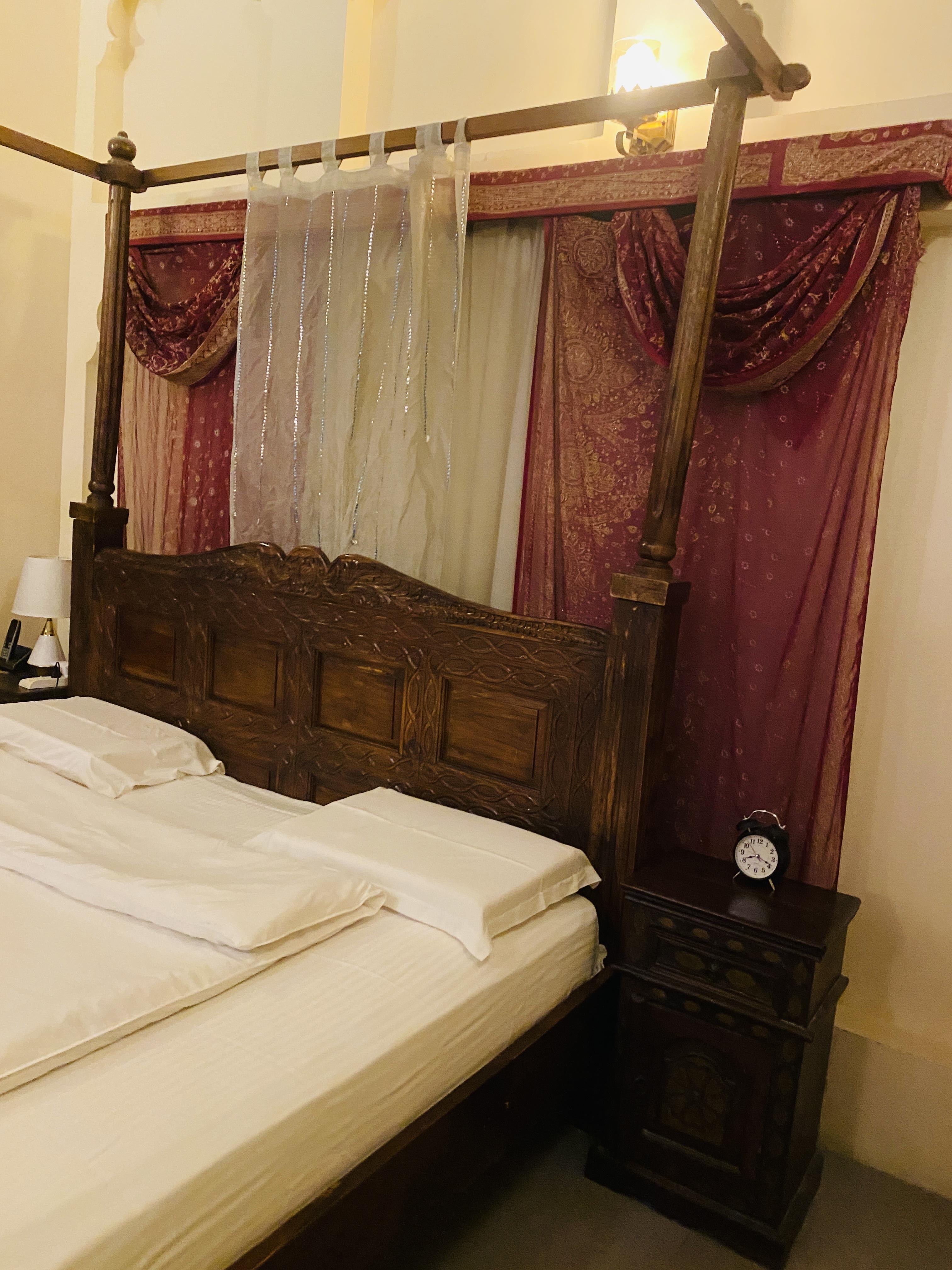 Experience Traditional Charm at Heritage Guest House – Dubai